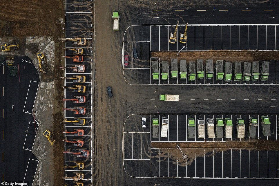 Tai khu benh vien 1.000 giuong benh chi sau 4 ngay thi cong hinh anh