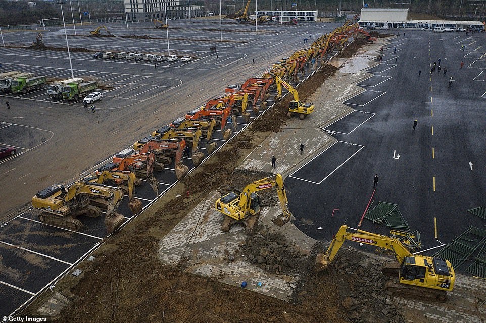 Ben trong benh vien 1000 giuong benh chi sau 4 ngay thi cong anh 8