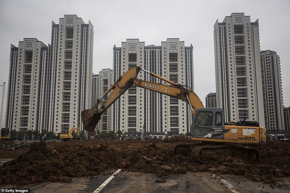 Ben trong benh vien 1000 giuong benh chi sau 4 ngay thi cong anh 9