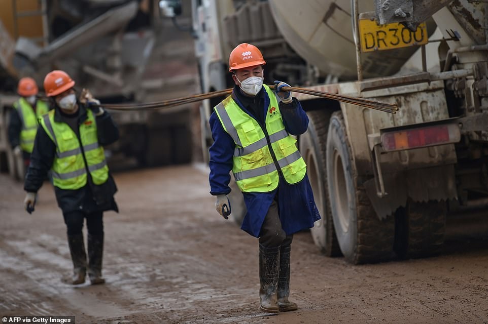 Ben trong benh vien 1000 giuong benh chi sau 4 ngay thi cong anh 5