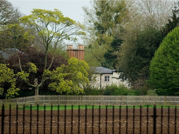 Ap luc tai chinh cua hoang tu Harry va Meghan khi tach khoi Hoang gia anh 5