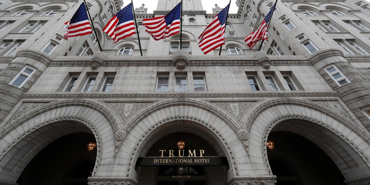 Kinh doanh rieng thiet hai vi dich,  TT Trump cho cuu tro cua chinh phu anh 1