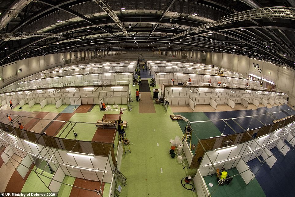 Ben trong benh vien da chien duoc hoan tat sau 10 ngay o Anh hinh anh