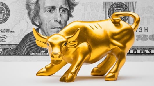 Gia vang co tiep tuc tang khi da co vaccine chong Covid-19? hinh anh