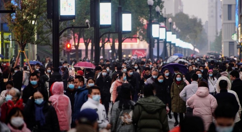 Cuoc song nhon nhip tro lai tai tam dich Vu Han hinh anh