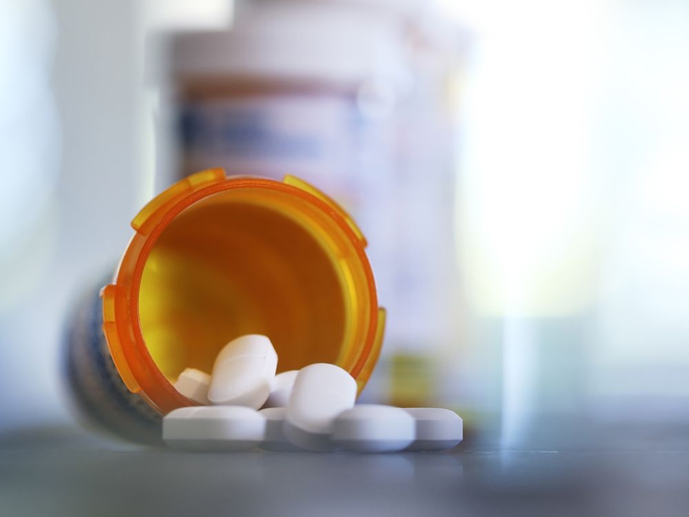 Nha dau tu ban khong mac ket khi co phieu vaccine Covid-19 tang vot hinh anh