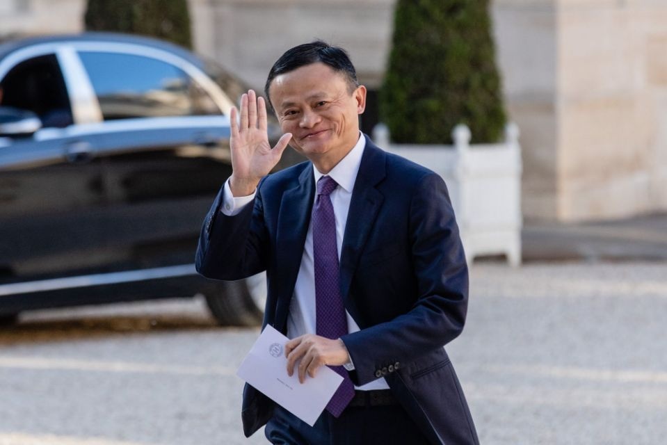 Jack Ma tai xuat, gia tri Alibaba tang vot 58 ty USD hinh anh