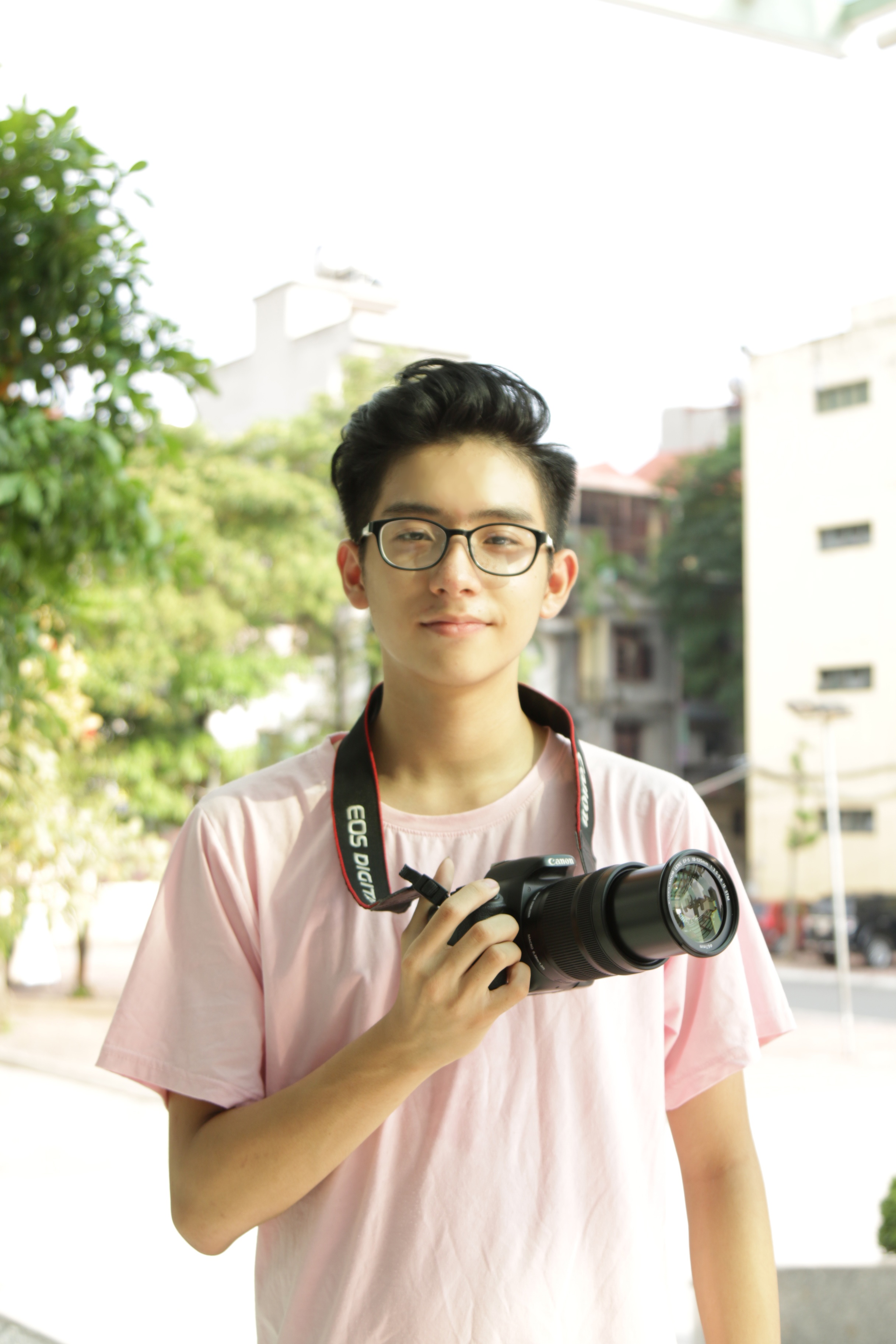 du hoc sinh dien trai anh 2