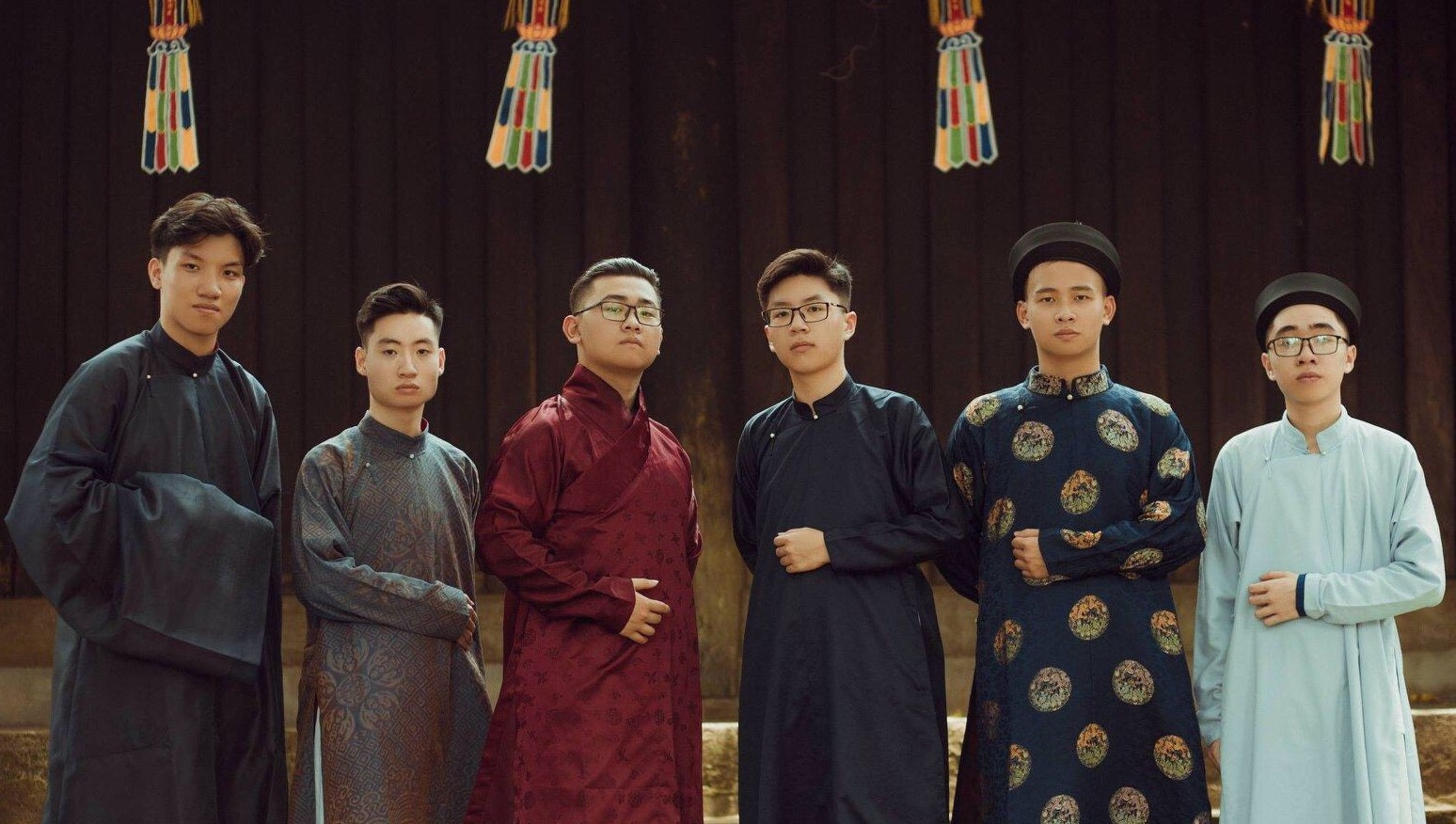 Chum anh ky yeu mac Viet phuc cua hoc sinh lop 12 o Nam Dinh anh 3