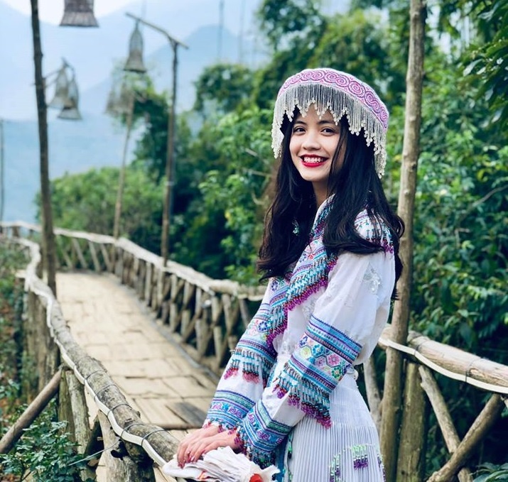 Dai hoc Ngoai Thuong anh 4