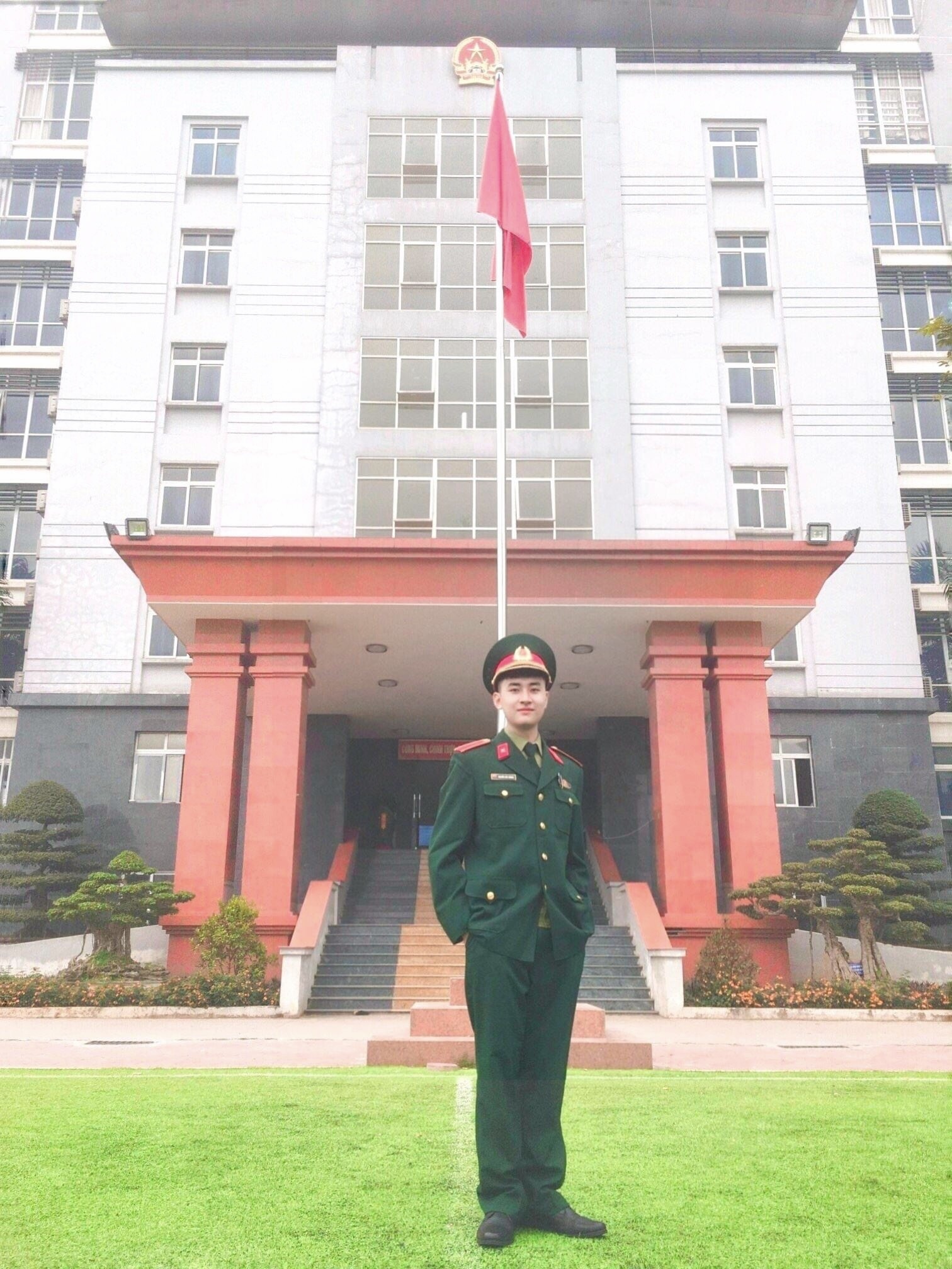 Nam sinh quan doi anh 7