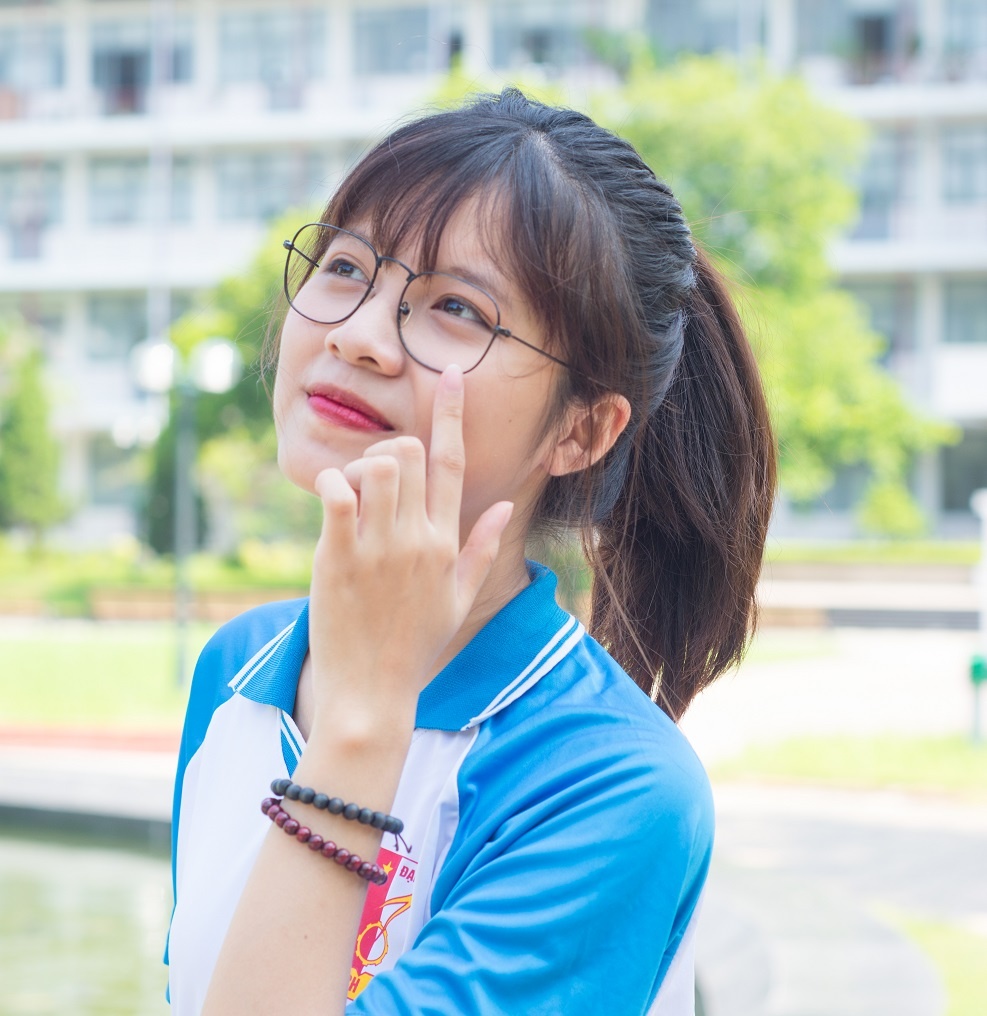 Dai hoc Bach Khoa anh 2