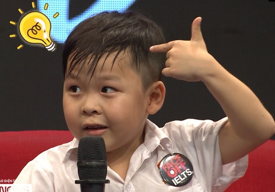 Biet noi tieng Anh khi 19 thang tuoi, cau be o Ha Tinh uoc mo du hoc hinh anh