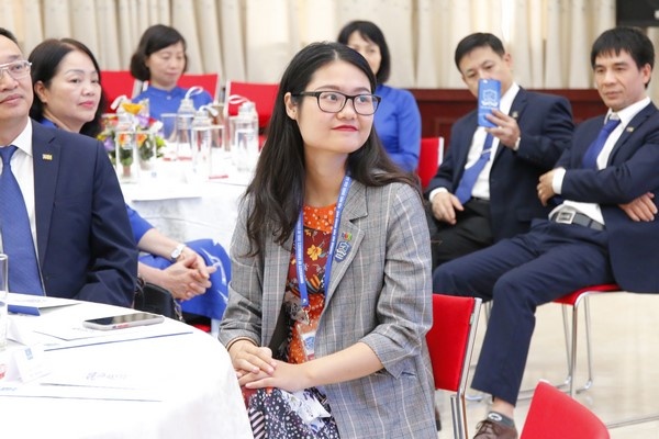 Dai hoc ngoai ngu anh 7