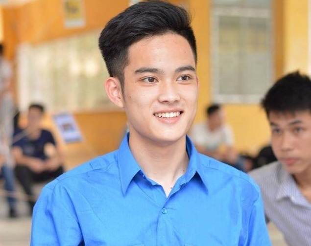 9X truong Bach khoa che tao xe day rac co tay ga hinh anh