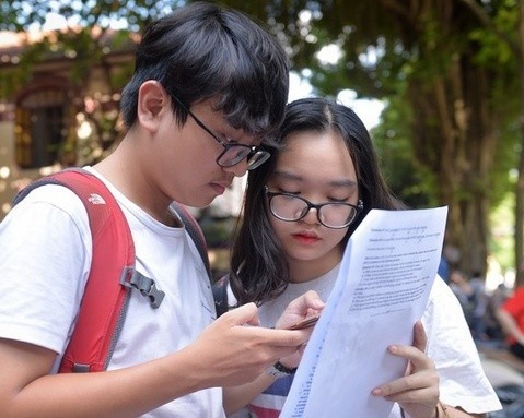 Nhieu truong dai hoc cong bo diem san xet tuyen hinh anh