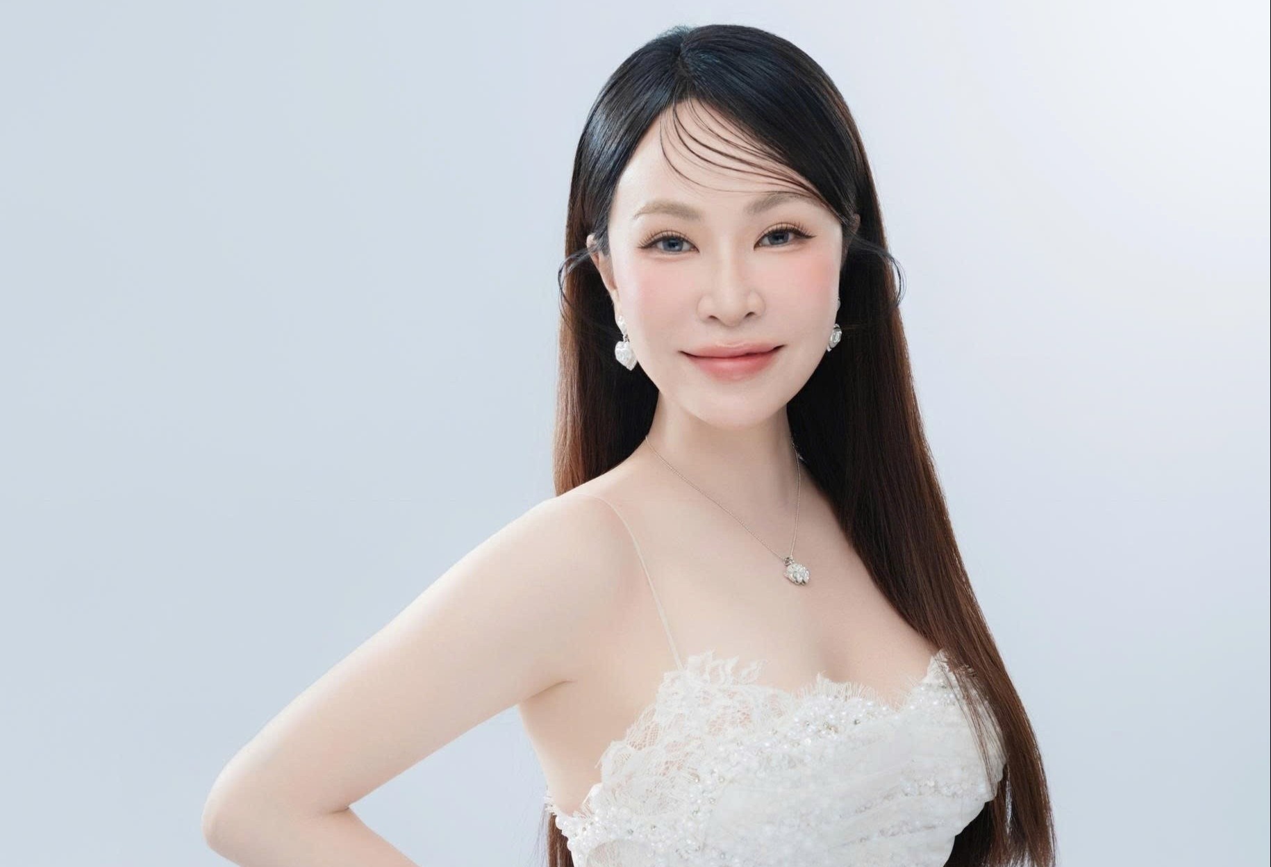 'Chi dep' Uyen Linh mang gi den dai tiec am nhac T&T City Millennia? hinh anh