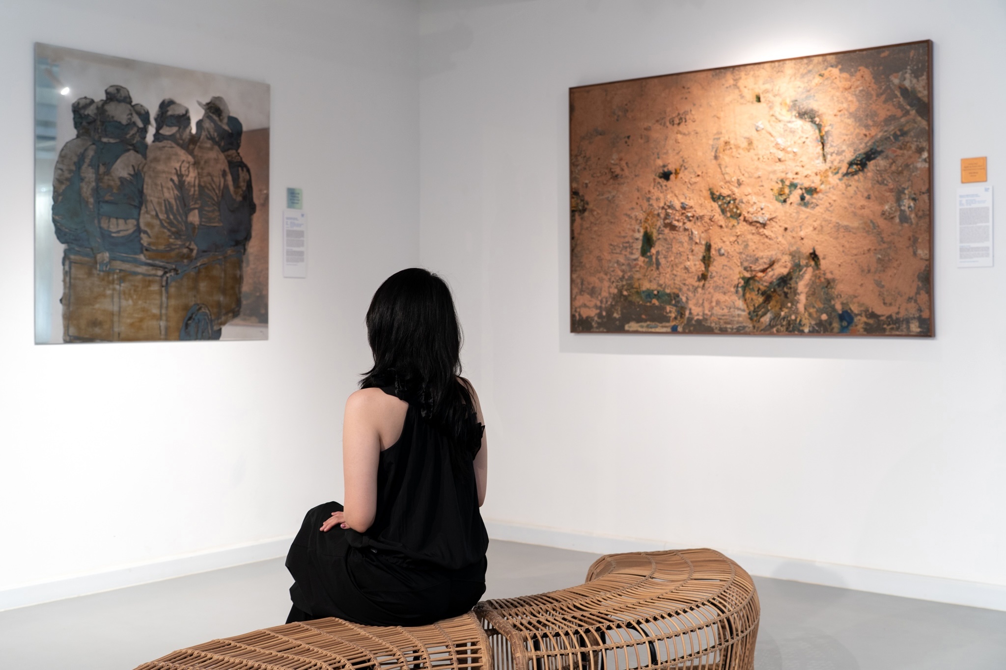 ‘Nghe’ tac pham ke chuyen o trien lam UOB Painting of the Year 2025 hinh anh