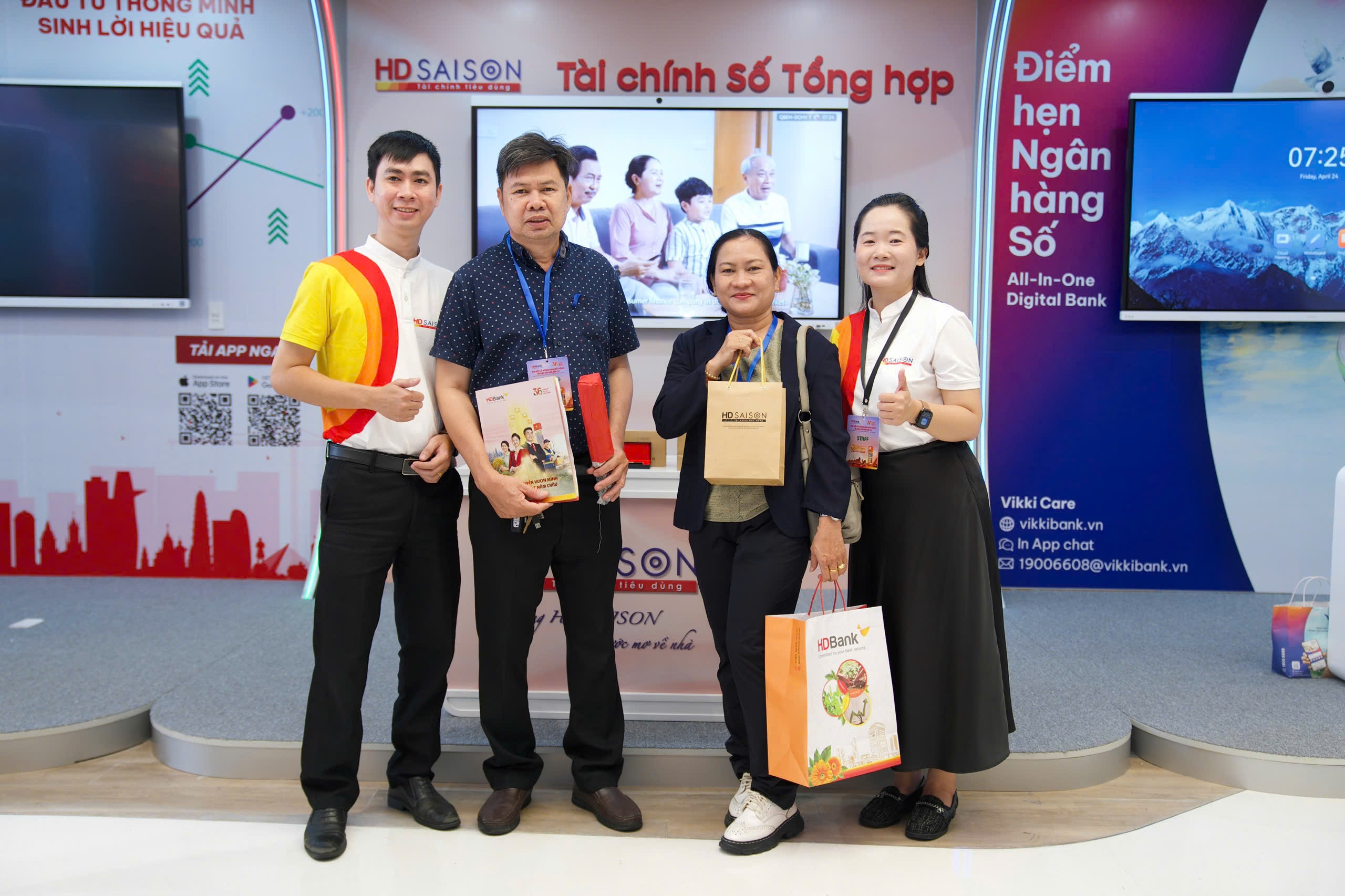 HDBank anh 4