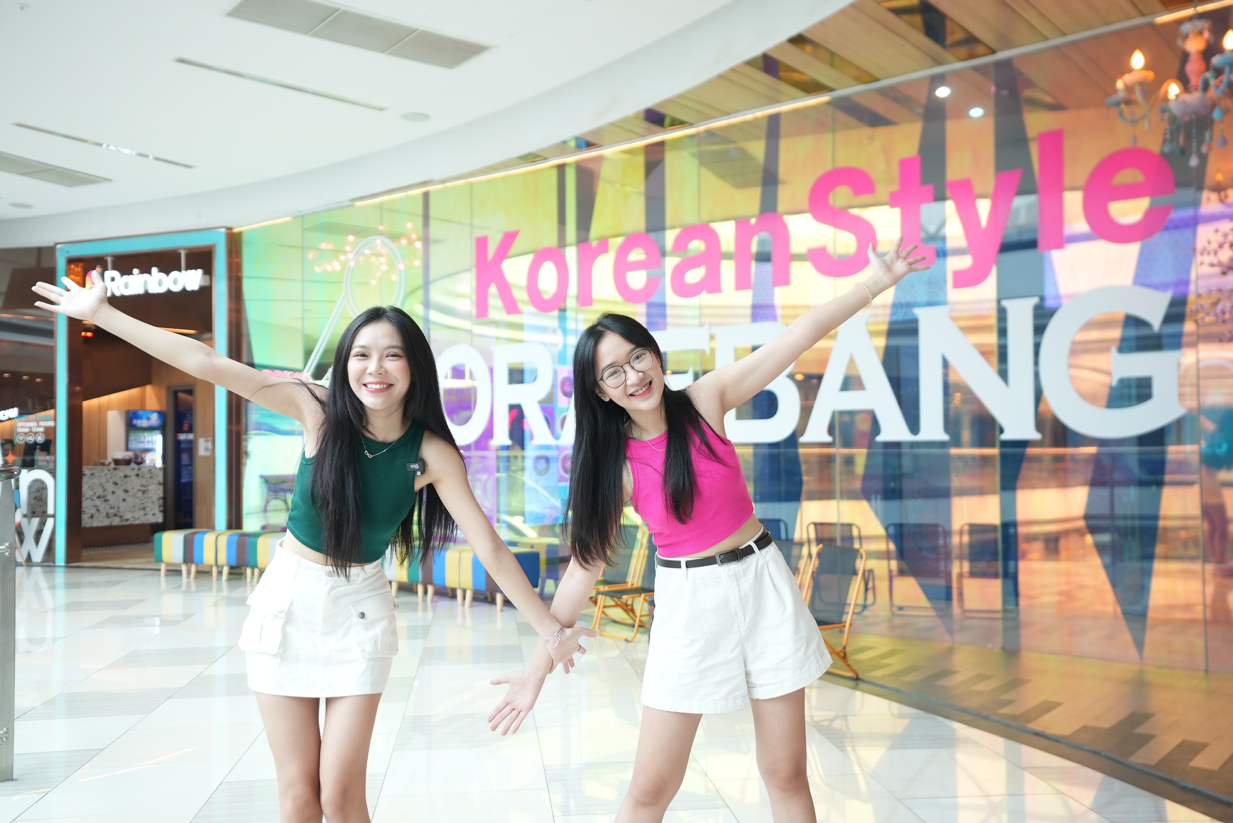 Hat karaoke phong don, phong doi kieu Han Quoc o TP.HCM hinh anh