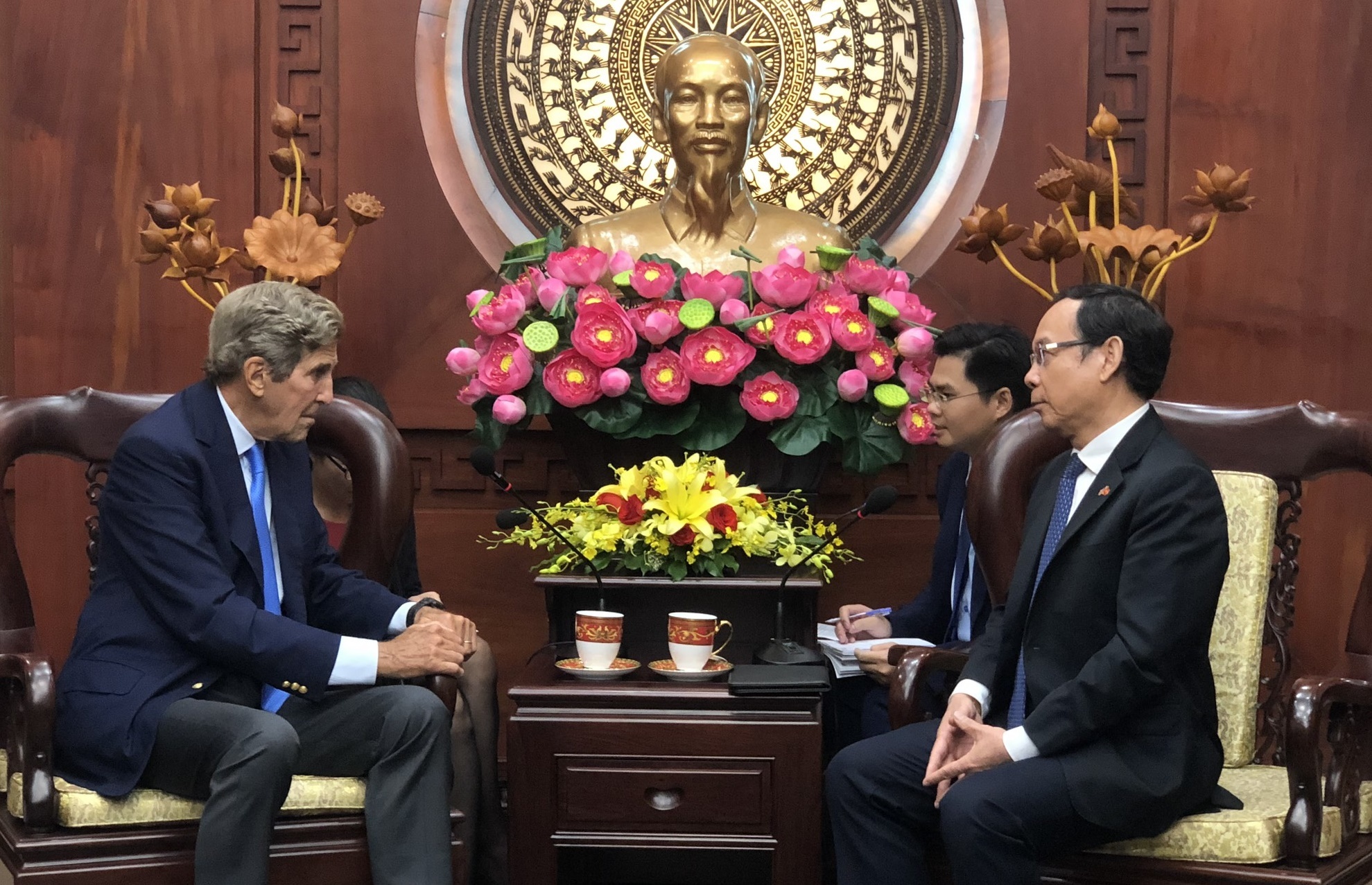 Ong John Kerry: The gioi con 8 nam de cat giam khi CO2 hinh anh