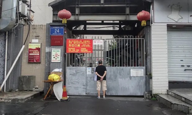 Thanh Do phong toa chat bat chap dong dat 74 nguoi chet o Tu Xuyen hinh anh