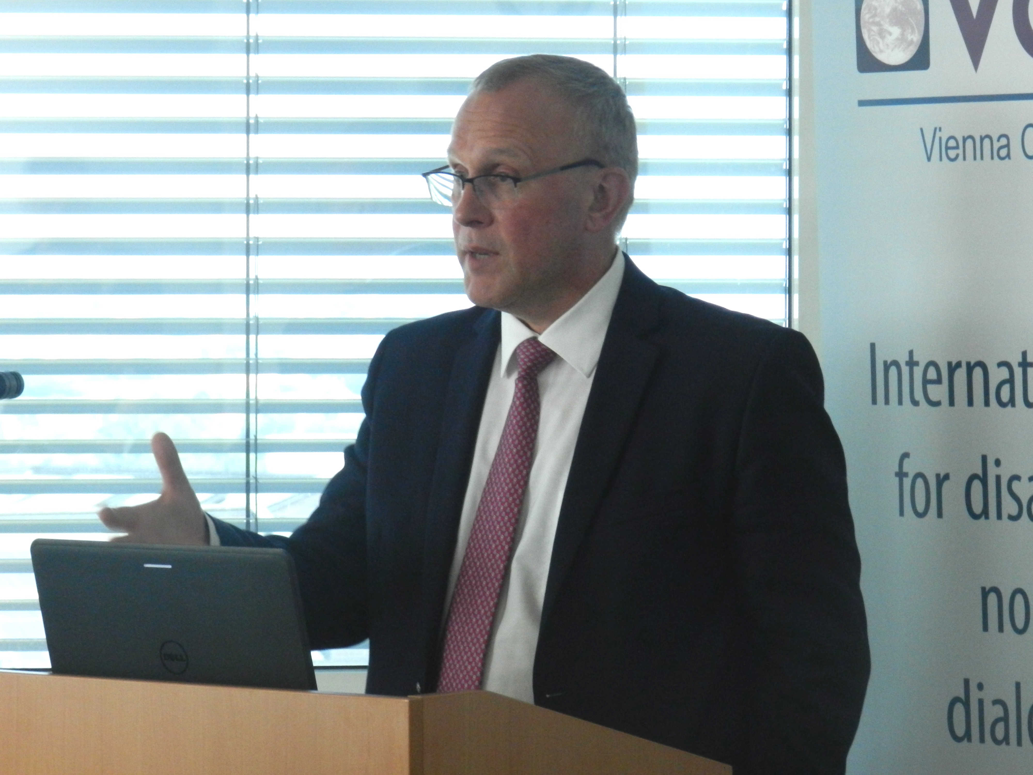 Vu khi hat nhan anh 3