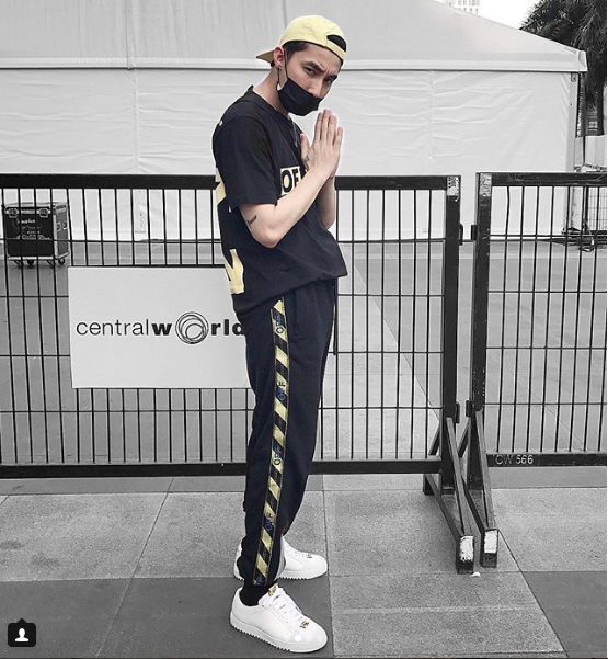 Giay sneakers trang anh 8