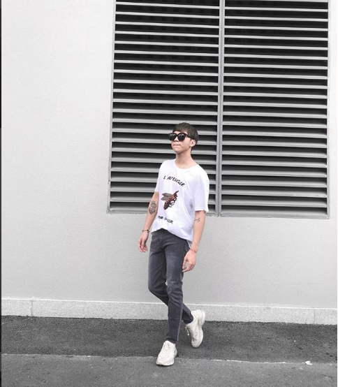 Giay sneakers trang anh 11