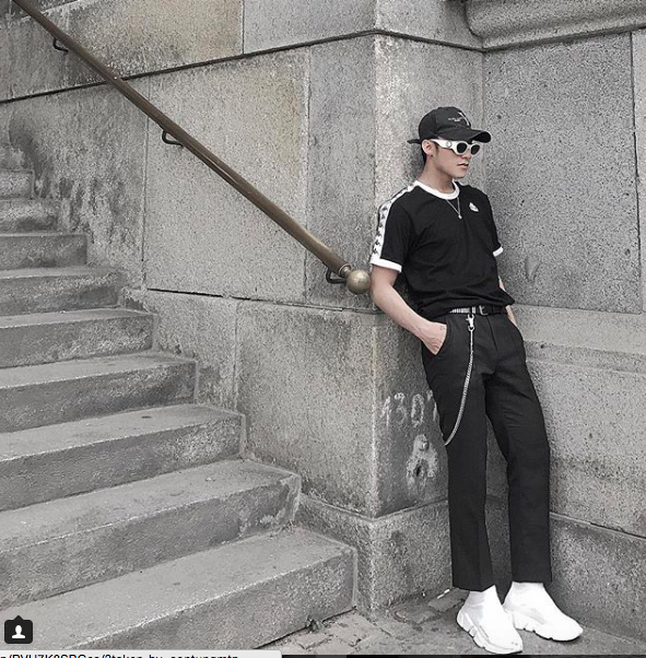 Giay sneakers trang anh 10