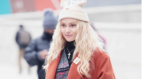 Fung La cao 1,55 m van thu hut tai tuan le thoi trang Seoul 2018 hinh anh