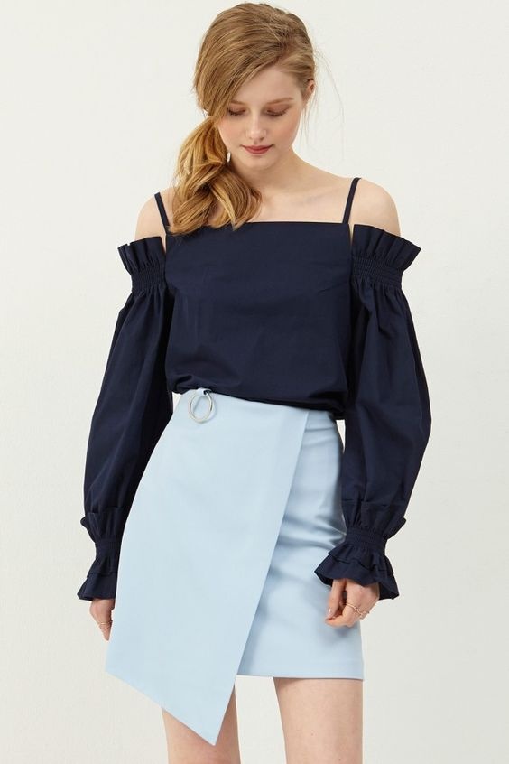 cach mac ao tre vai anh 5