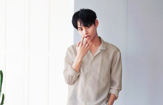 4 mon do can co trong tu quan ao de mac dep nhu quy ong Han Quoc hinh anh