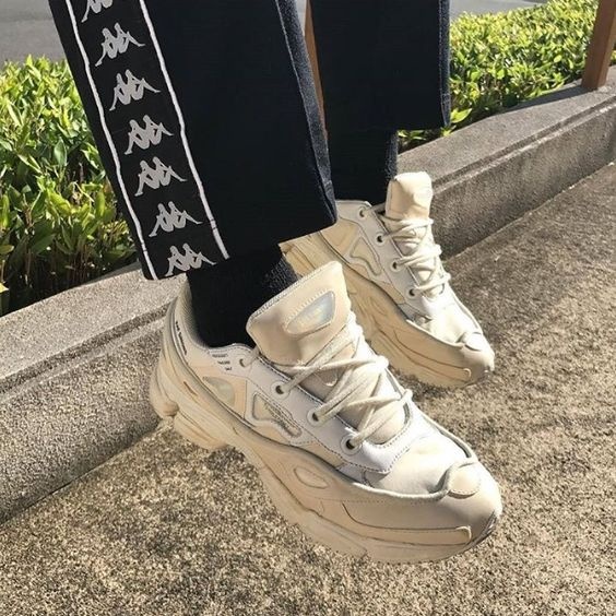 xu huong giay sneakers cho nam anh 1