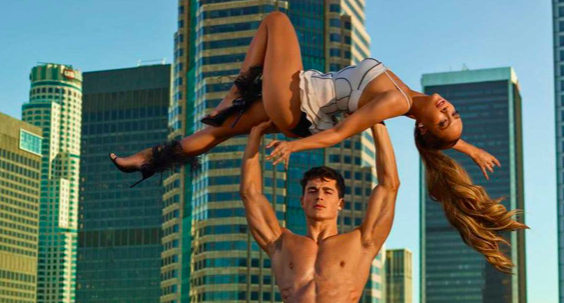 Bi quyet gi khien Jennifer Lopez 48 tuoi van hut hon nhu the? hinh anh