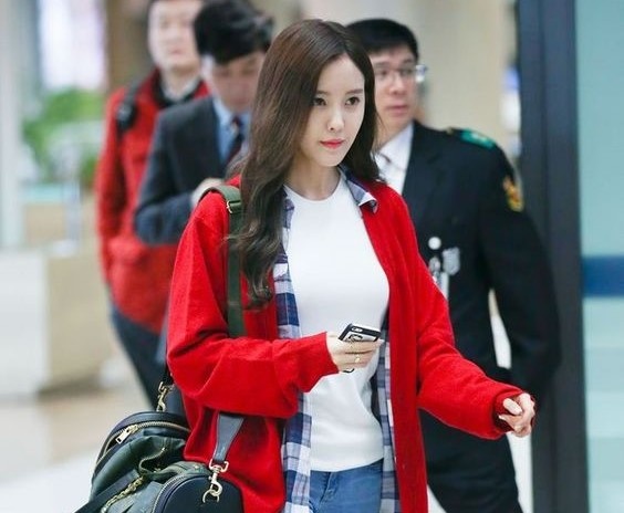 Phong cach thoi trang gian di, ca tinh cua Hyomin (T-ara) hinh anh