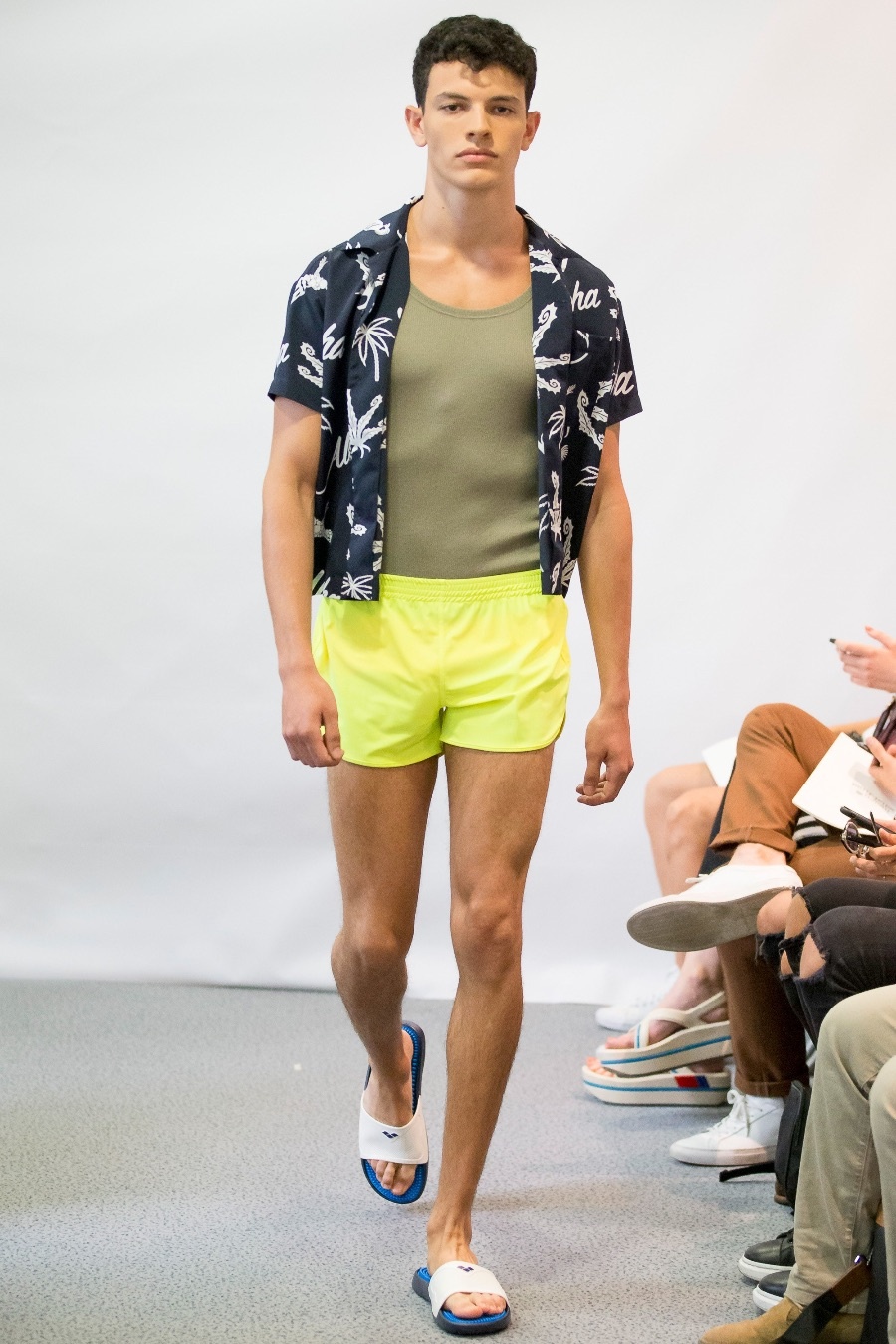 xu huong do boi nam anh 12