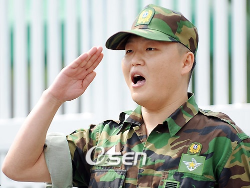 2 lan nhap ngu lan dan cua Psy hinh anh