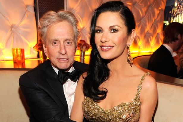 Michael Douglas bat ngo chia tay Catherine Zeta-Jones hinh anh