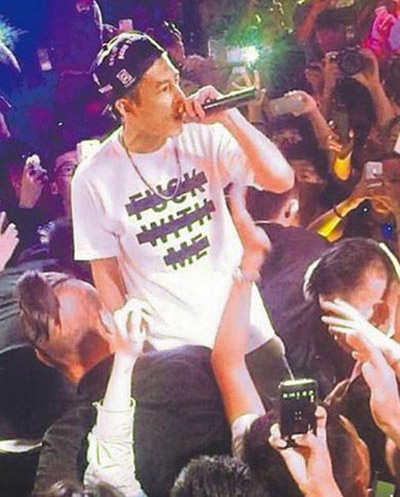 Tran Quan Hy danh ve si hinh anh