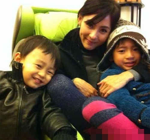 Truong Ba Chi: 'Chua tung nhan mot dong tu chong cu' hinh anh