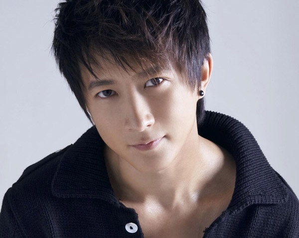 Han Geng lam fan dau long khi tiet lo ly do roi Super Junior hinh anh