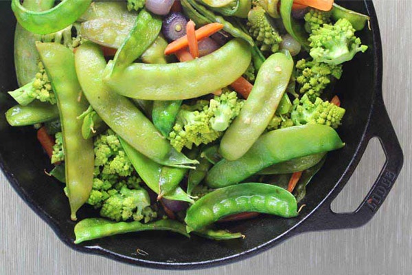 Ngon com voi rau xao thap cam mua dong hinh anh