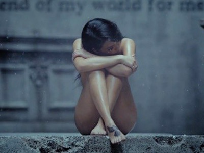 Fan 'sot' voi MV nude cua CL (2NE1) hinh anh