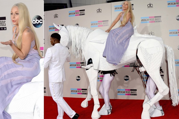 Lady Gaga cuoi ngua... nguoi tren tham do AMA hinh anh