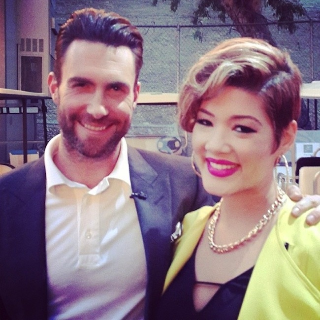 Hoc tro Adam Levine len ngoi tai The Voice My hinh anh