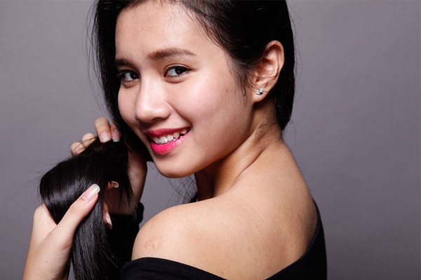 Bao Ngoc ngo ngang khi bi hai nguoi yeu quy de cu loai hinh anh