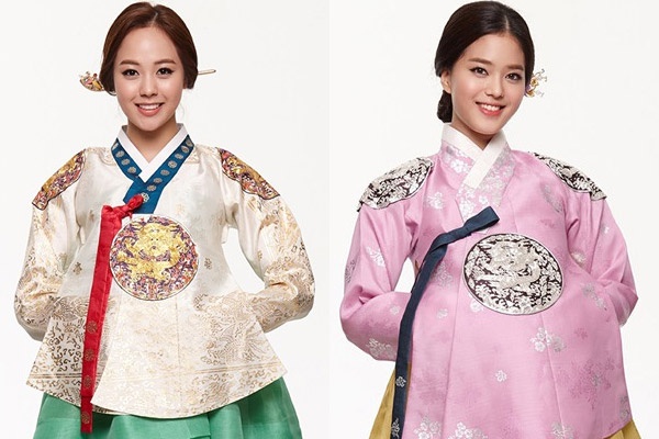 Hoa hau Han 2013 dien hanbok mung nam moi hinh anh
