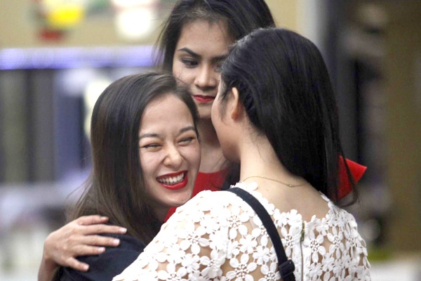 Hot girl song tinh bat ngo bi loai o 'Nguoi giau mat' hinh anh