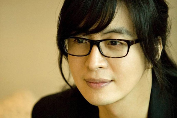 Ro tin don Bae Yong Joon ket hon con dai gia vao thang 4 hinh anh